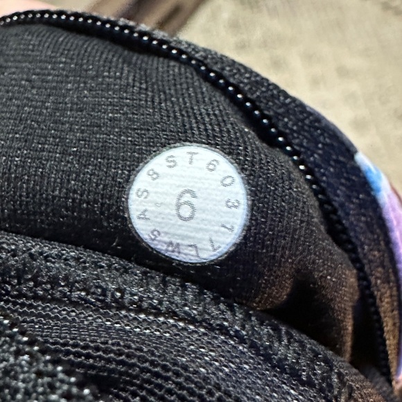 Lululemon *RARE*Athletica Break Free Tight Women’s Size 6 NWOT - Picture 13 of 14